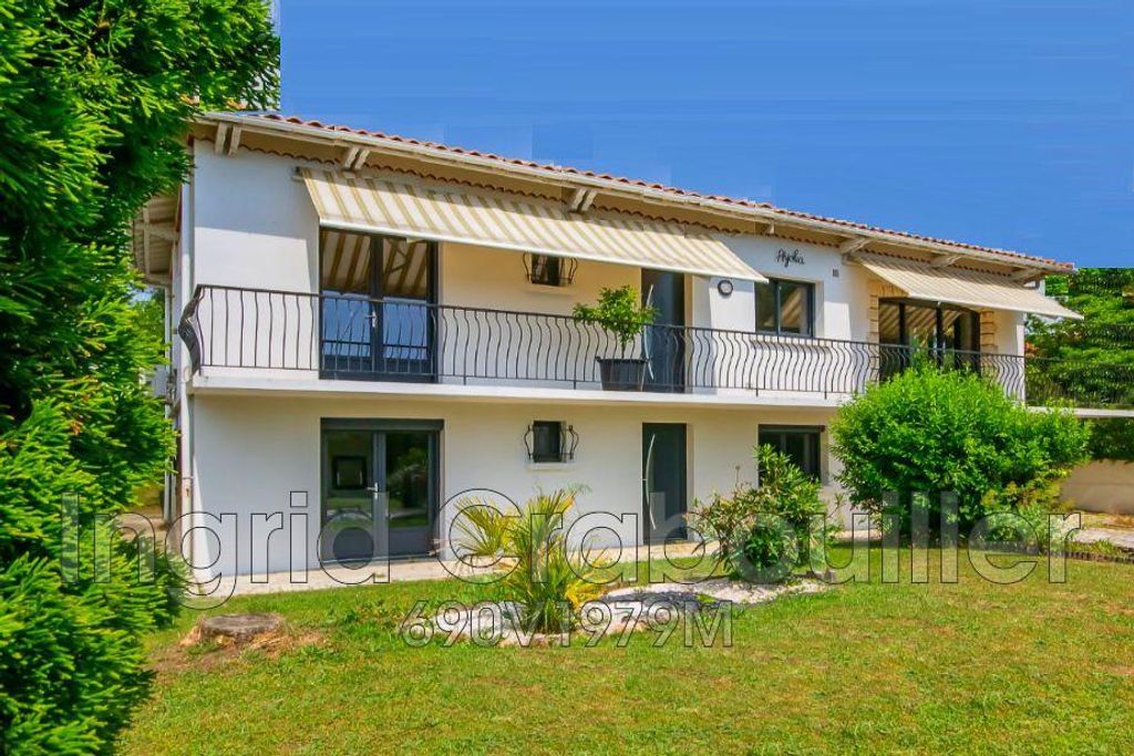 7 room luxury Villa for sale in Royan, France 128186727