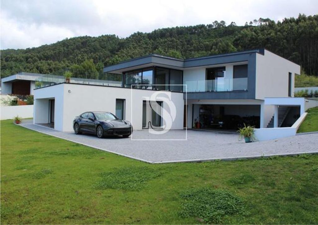 6 room luxury Villa for sale in Viana do Castelo, Portugal 128047902