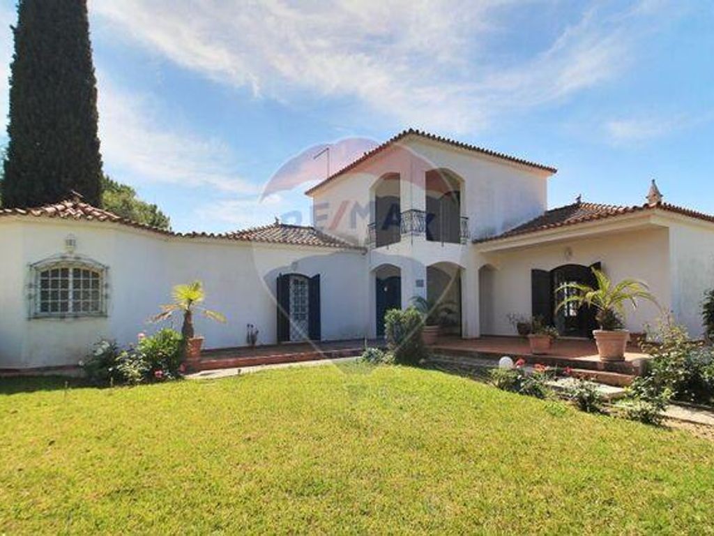 Casa de campo de alto standing de 75378 m2 en venta Santa