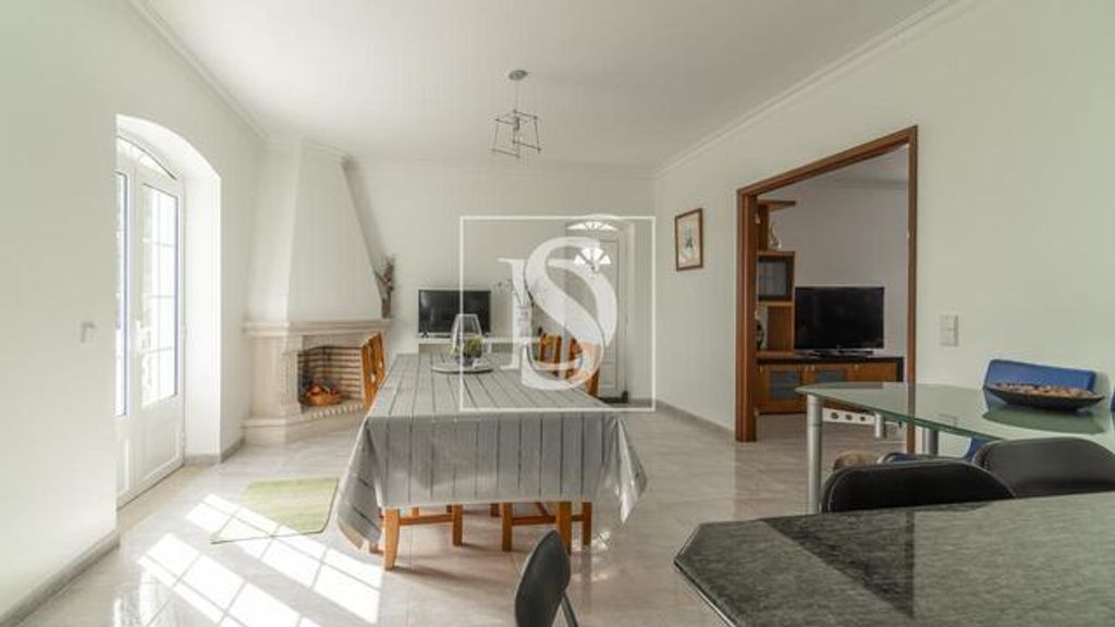 Вилла 300 м2 в продажа Serra do Bouro, Distrito de Leiria 128228190
