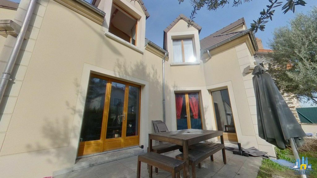 Maison de 4 pièces de luxe en vente à Sartrouville, Île-de-France ...