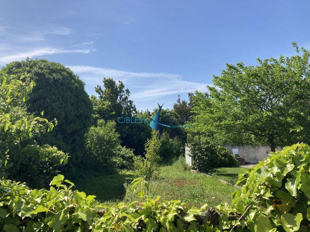 Maison de 7 pièces de luxe en vente à La Rochelle, NouvelleAquitaine