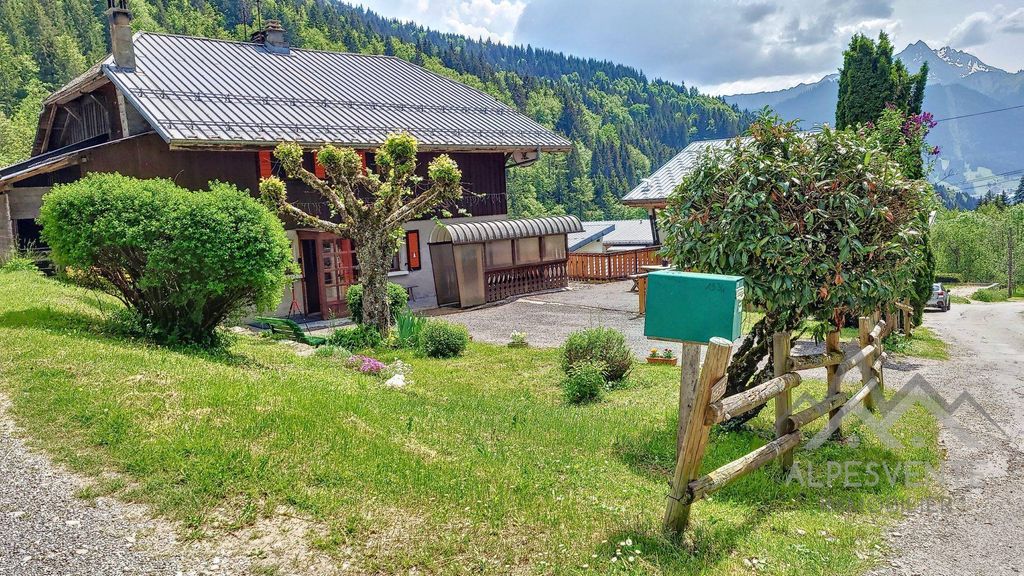 LuxusHaus mit 8 Zimmern zu verkaufen in SaintJeand'Aulps, Auvergne