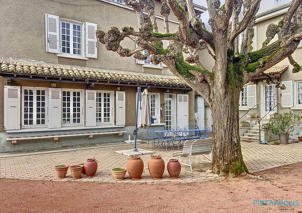 11 room luxury House for sale in Mâcon, France 129762522