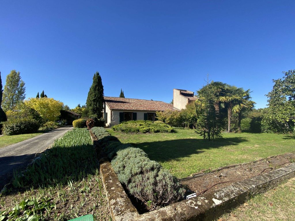 Maison de luxe en vente à Moissac, France 128406082
