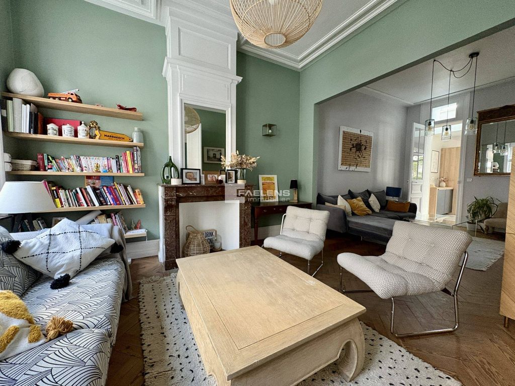 Maison de luxe 5 pièces 145 m²