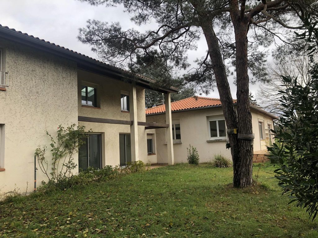 3 bedroom luxury House for sale in Toulouse, MidiPyrénées 119739745