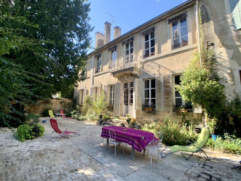 9 room luxury House for sale in ChâtillonsurSeine, BourgogneFranche