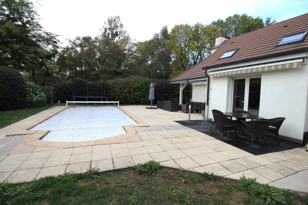 7 room luxury House for sale in Dijon, France 129468526