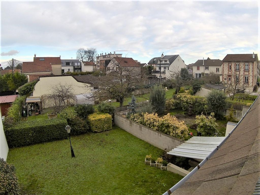 Maison de luxe de 6 pièces en vente à Clamart, France 128449747