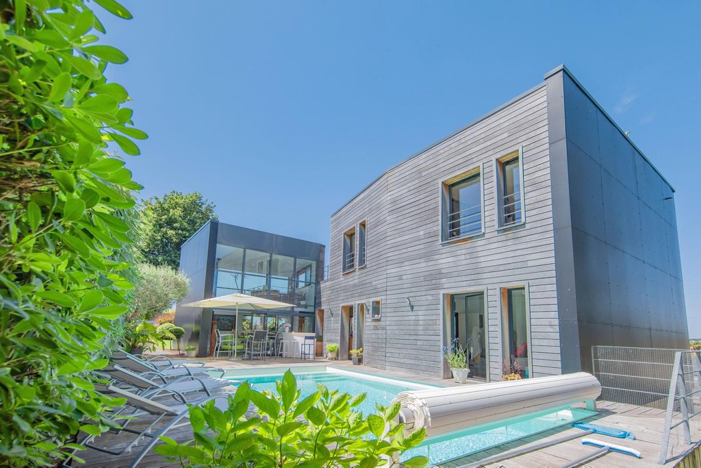 LuxusHaus mit 6 Zimmern zu verkaufen in Royan, Frankreich 128564512