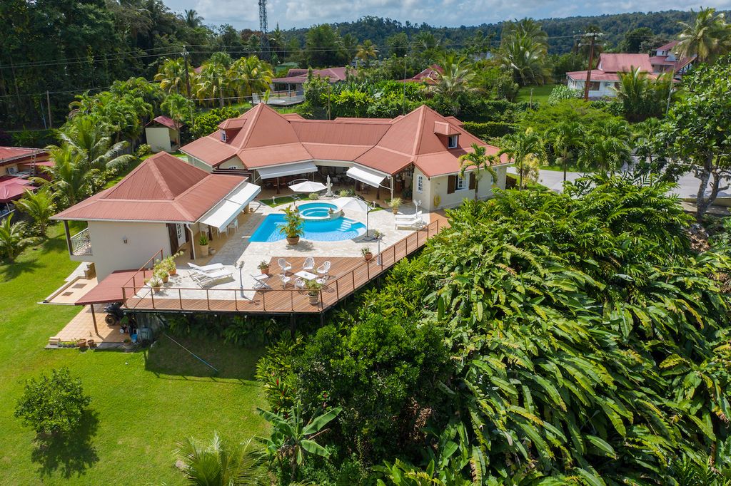 6 room luxury House for sale in PetitBourg, Guadeloupe 130224094