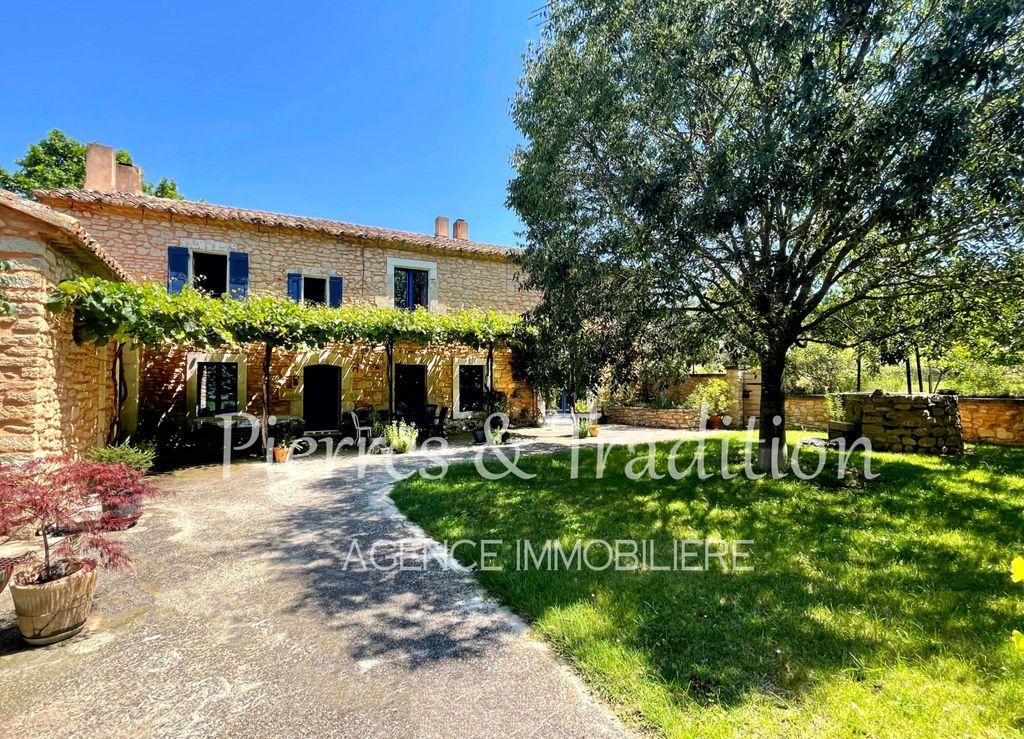 9 room luxury House for sale in Goult, French Riviera 129013858