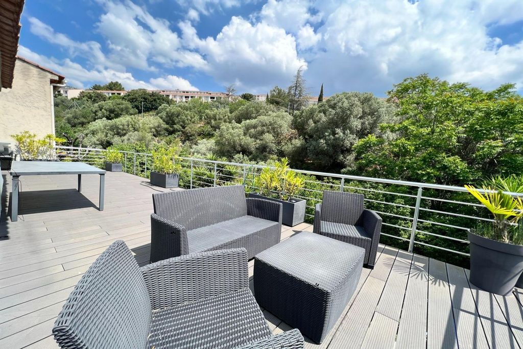 Prestigieuse Maison en vente Toulon, France 129325334