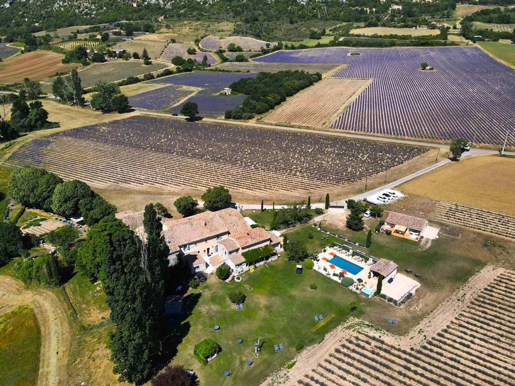 Villa / Chalet de 682 m2 en venta en Sault, ProvenzaAlpesCosta Azul