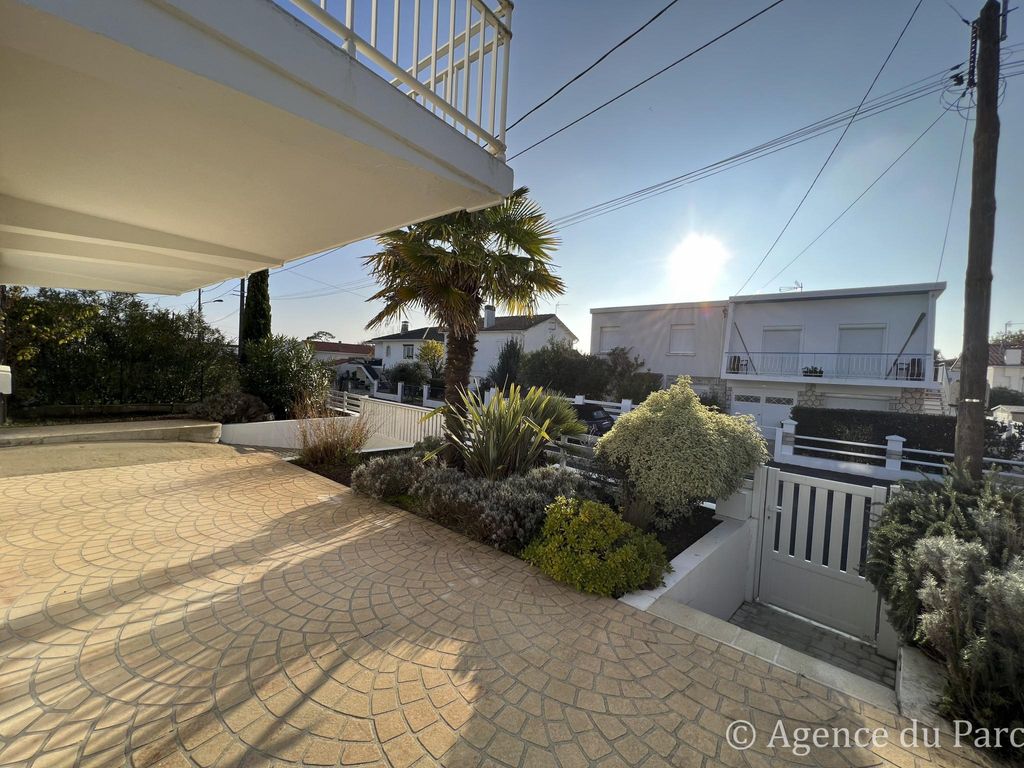 4 bedroom luxury House for sale in Royan, France 129002465