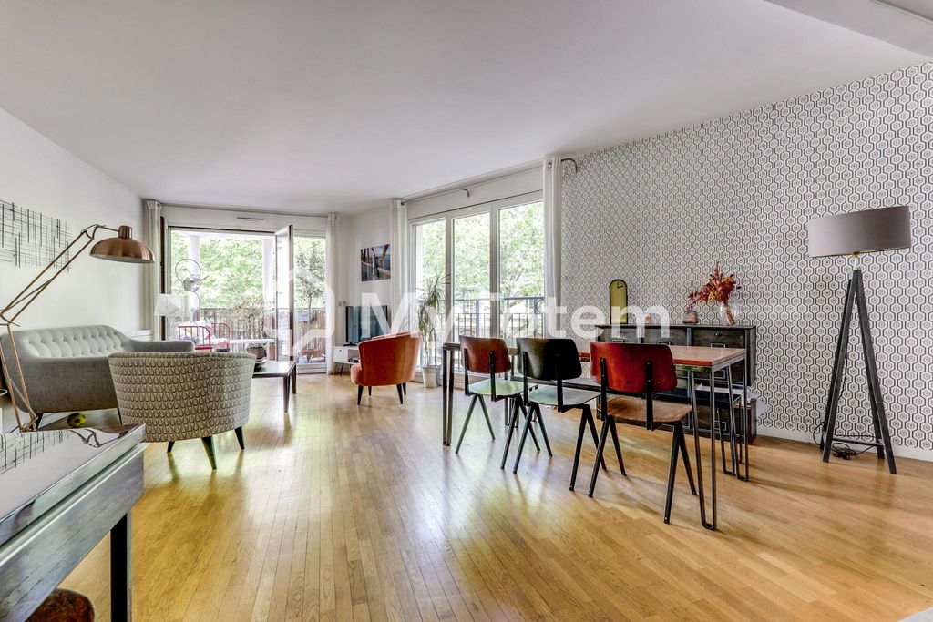 3 bedroom luxury Flat for sale in Montmartre, Abbesses, Grandes