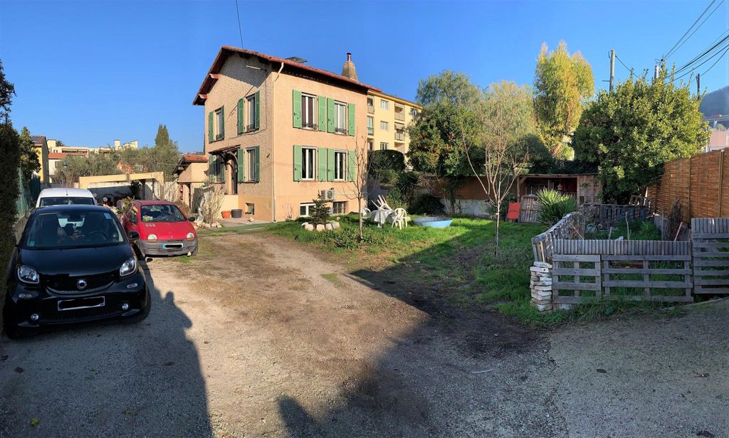 Maison de luxe de 4 pièces en vente à La Trinité, ProvenceAlpesCôte d