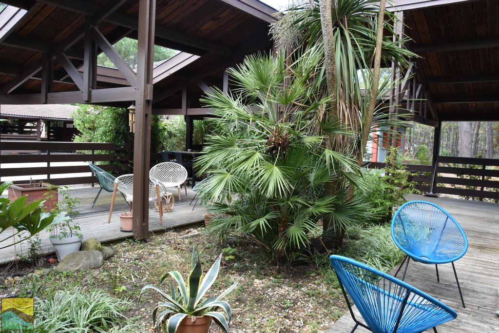 2 bedroom luxury Flat for sale in LacanauOcéan, NouvelleAquitaine