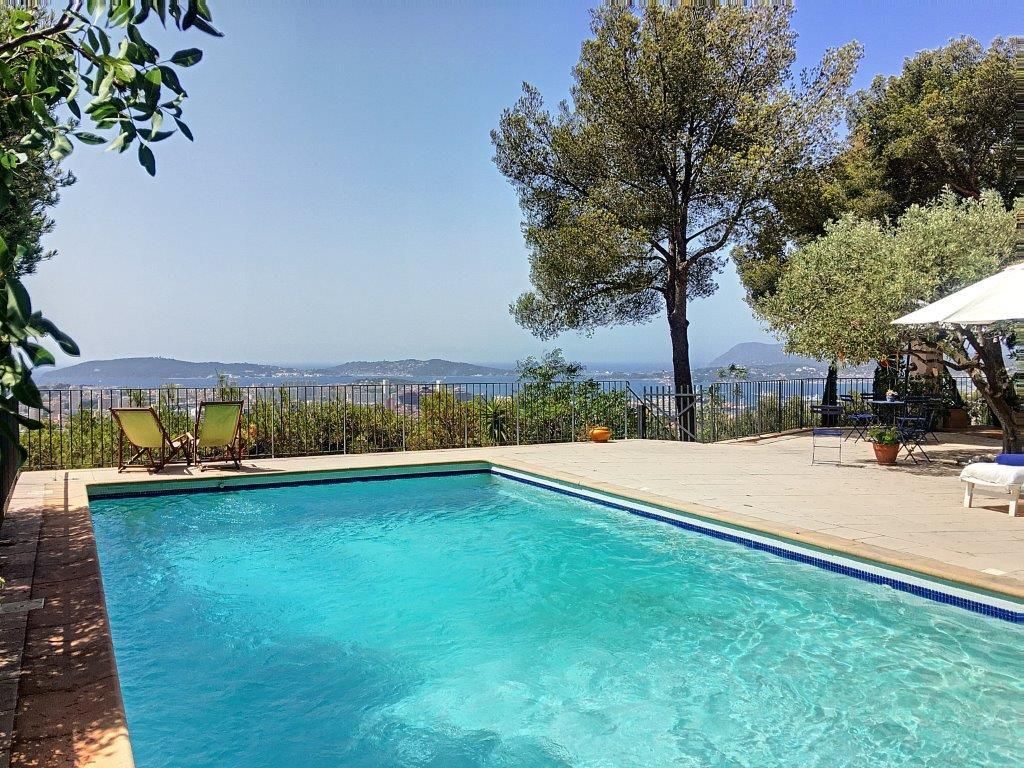 7 room luxury Villa for sale in Toulon, France 129133955