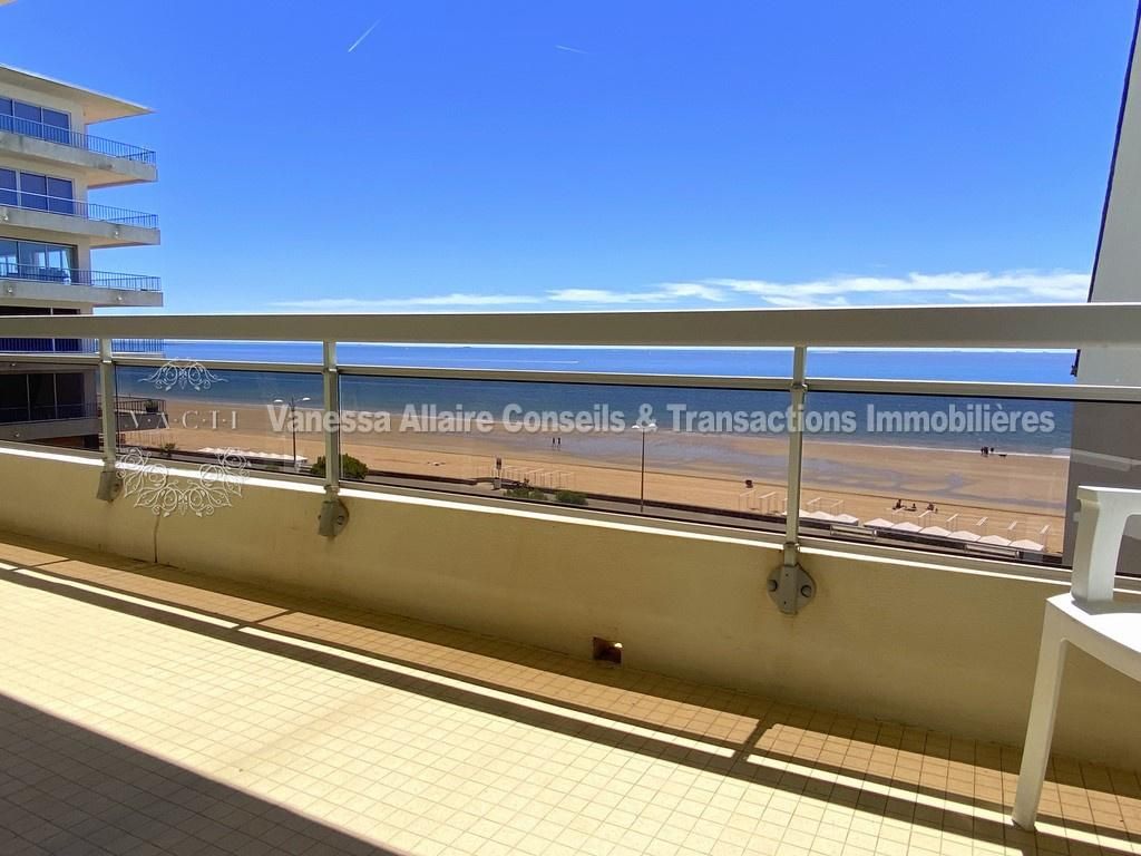 2 bedroom luxury Apartment for sale in La BauleEscoublac, Pays de la