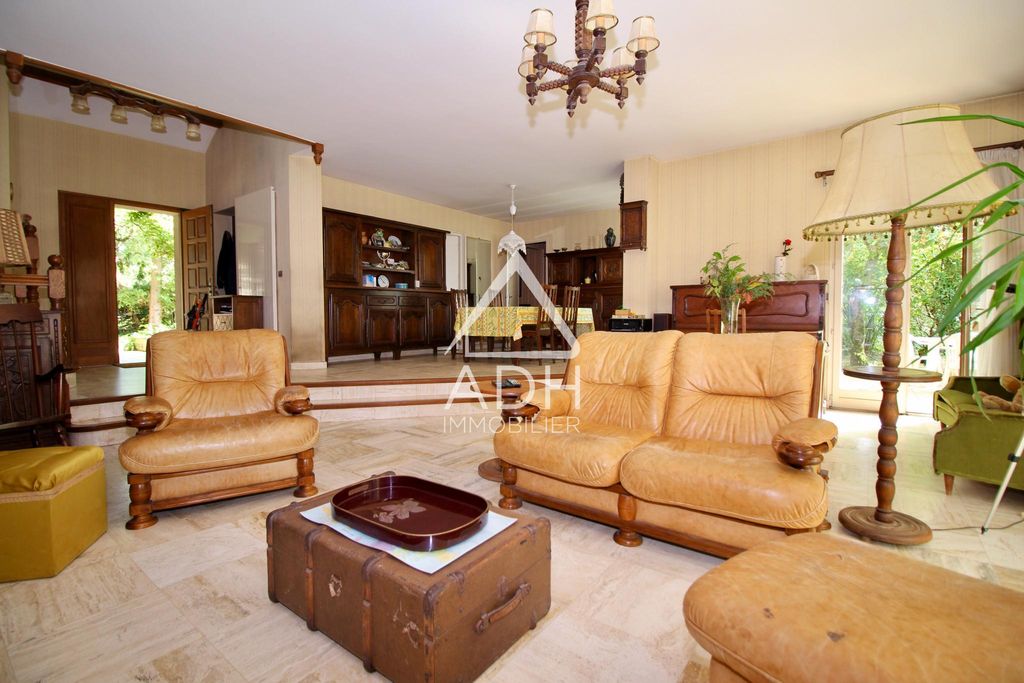 Maison de luxe de 194 m2 en vente JouarsPontchartrain, France