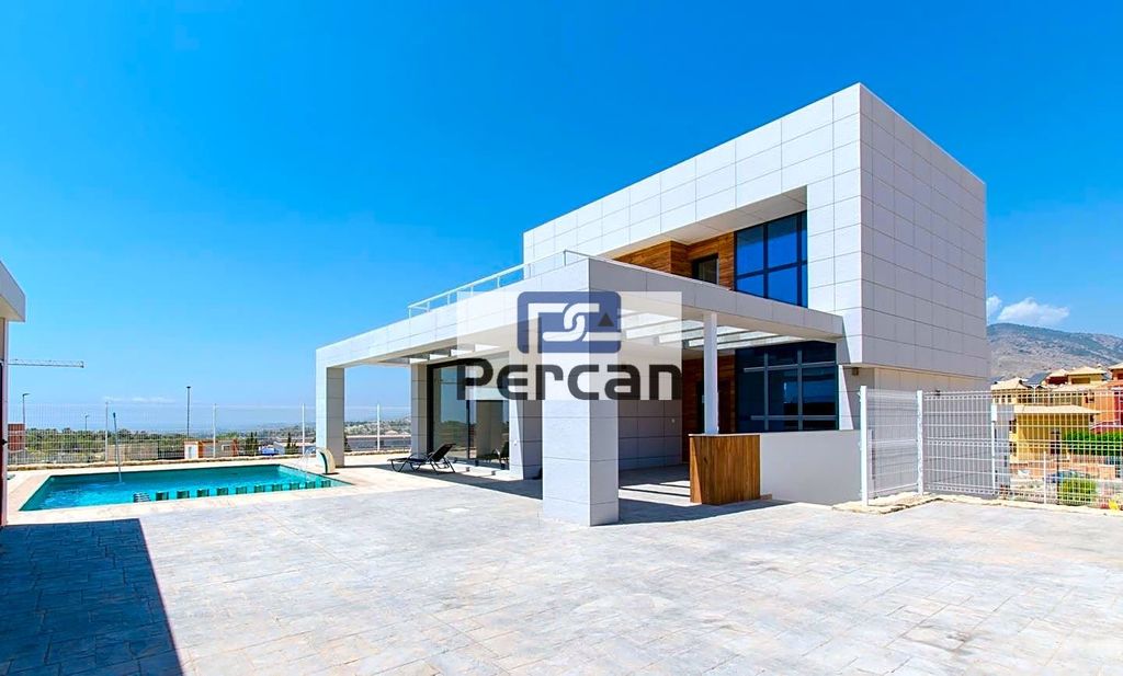 5 room luxury Villa for sale in Finestrat, Spain 128238583