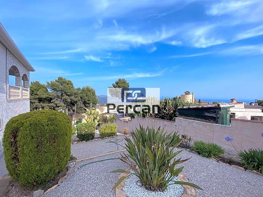 Luxury Villa for sale in la Nucia, Spain 129003033