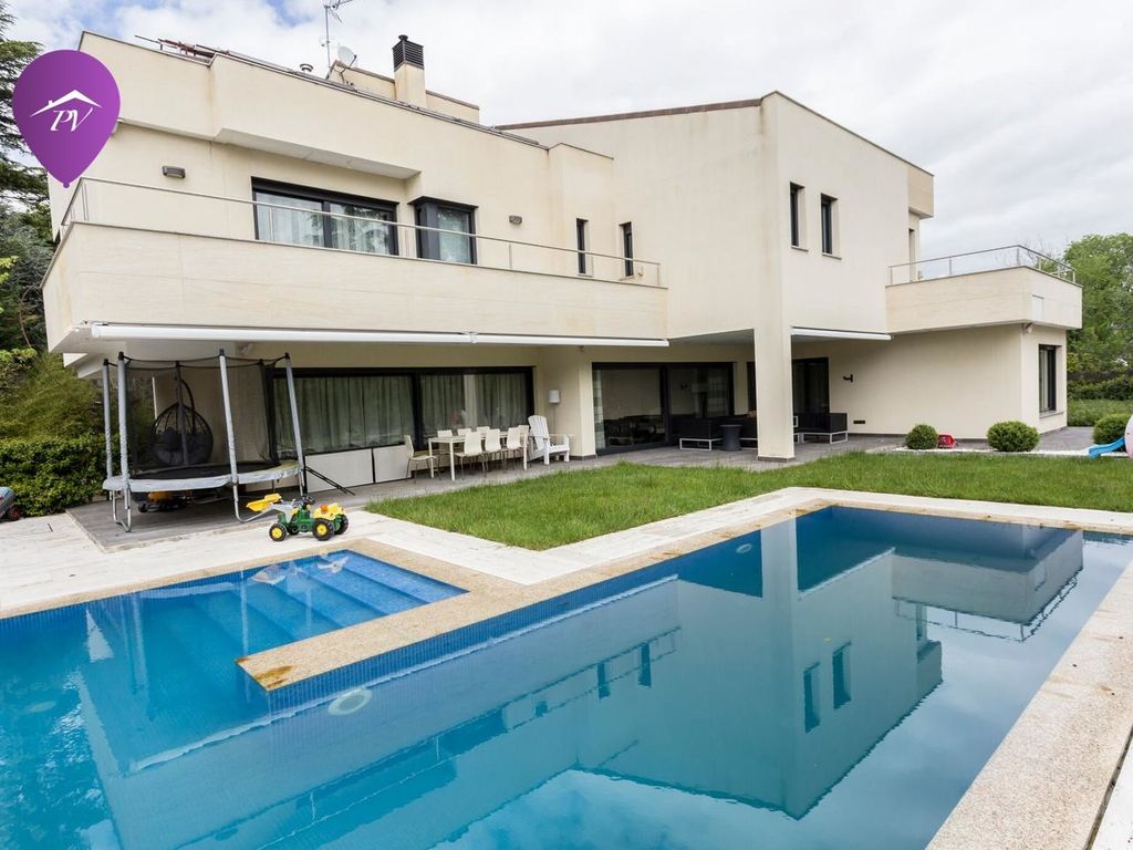 Villa / Chalet de lujo de 1000 m2 en venta en Madrid, Comunidad de