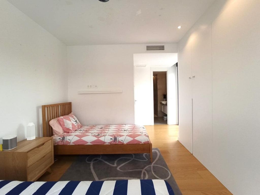 Piso de lujo de 222 m2 en venta en Madrid, Comunidad de Madrid - 130061851  - LuxuryEstate.com