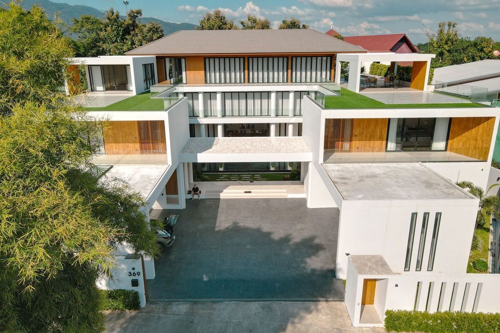 Роскошный дом 2433 м2 в продажа Чианг-Май, Chiang Mai Province