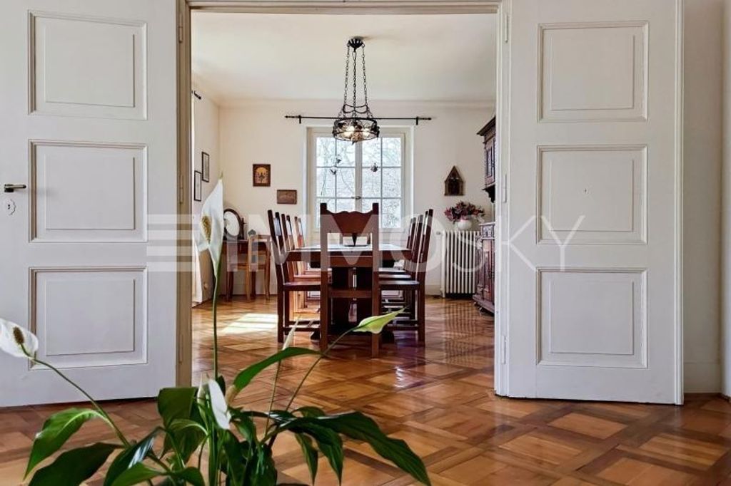 10 room luxury Villa for sale in Onex, Switzerland 128748901