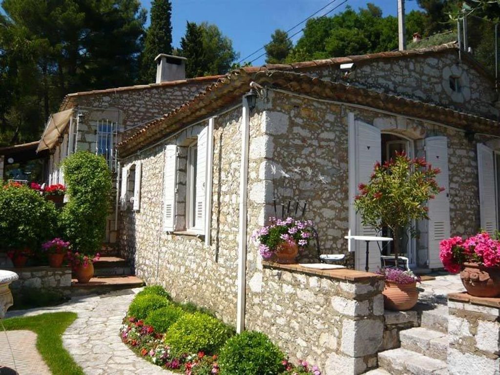 9 room luxury Villa for sale in SaintPauldeVence, French Riviera 128558415