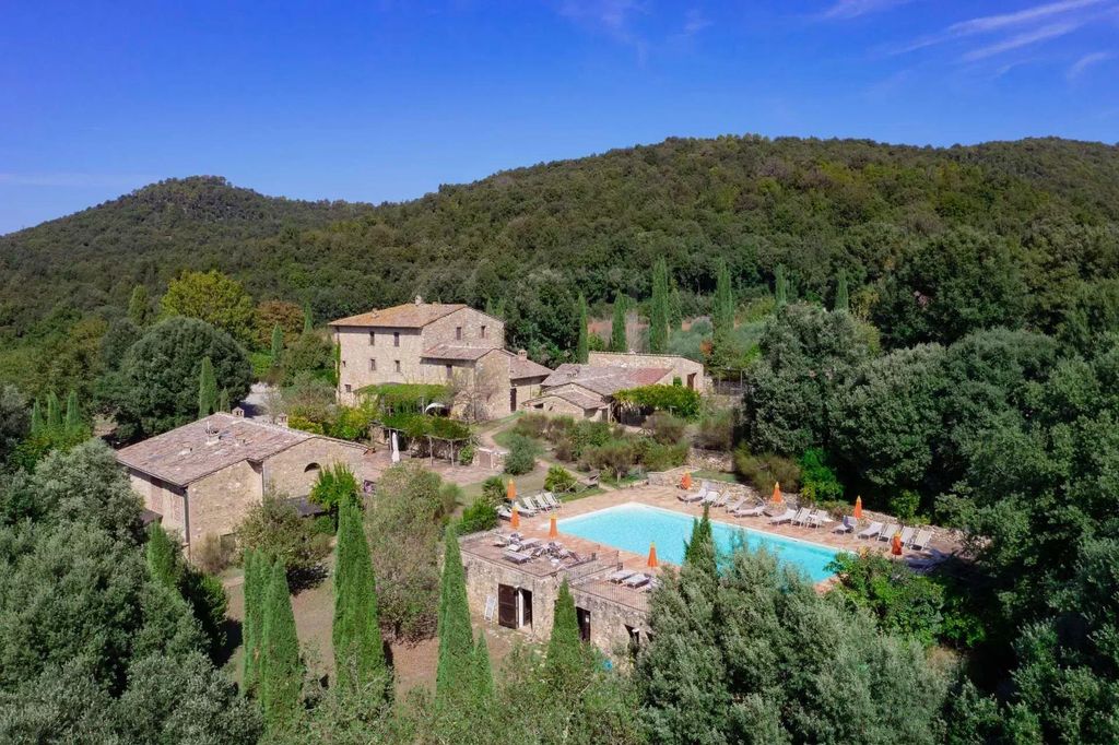 Prestigioso casale di 785 mq in vendita Casole d'Elsa, Toscana