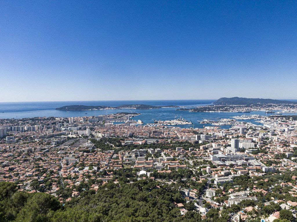 Prestigieuse Maison en vente Toulon, France 129043543