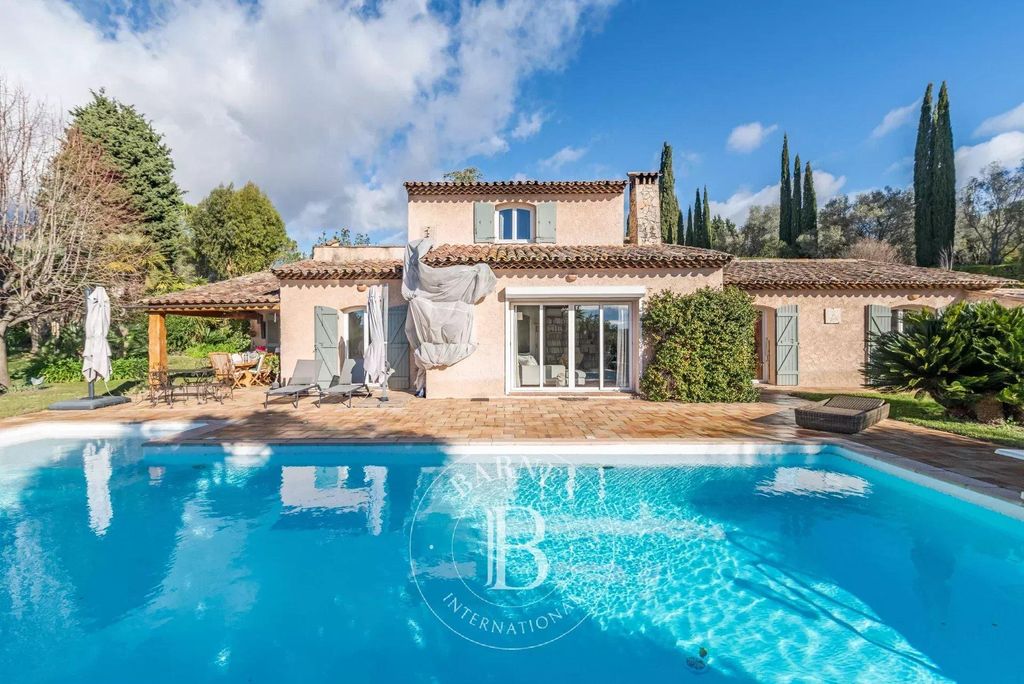 4 bedroom luxury House for sale in Grasse, France 128390540