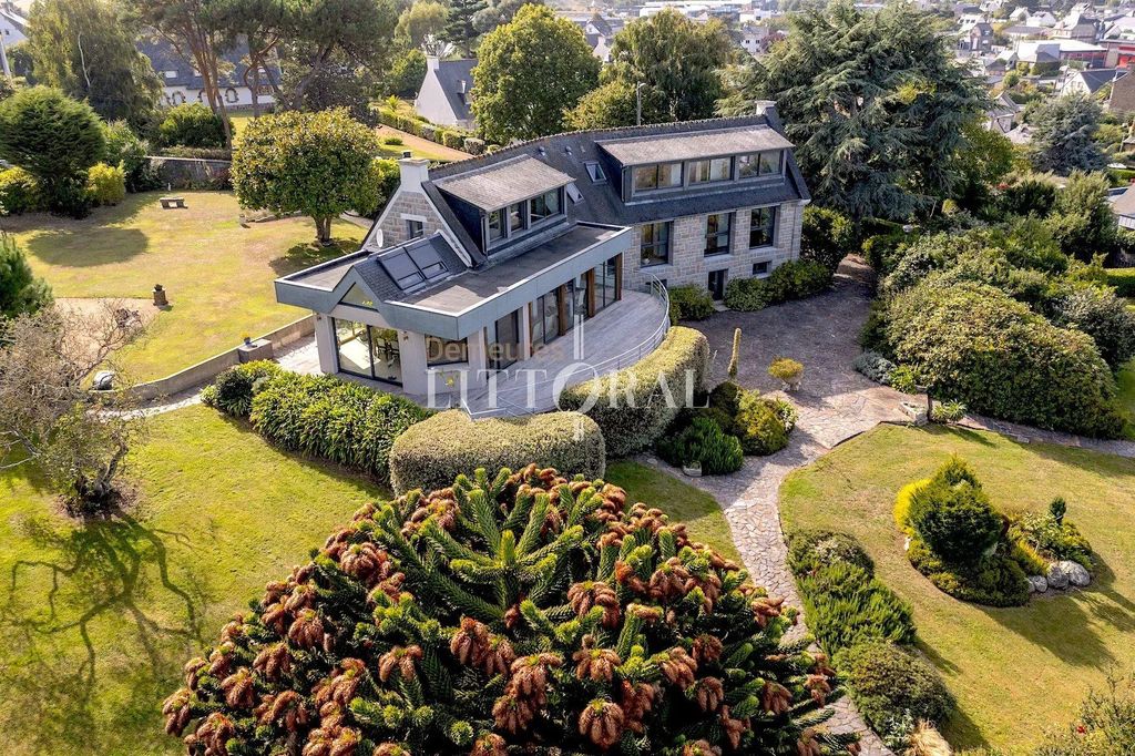 8 room luxury House for sale in Binic, Brittany 129291722