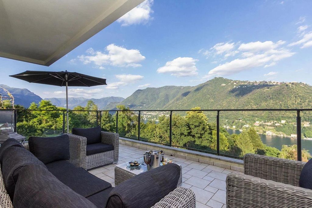 Esclusiva villa di 480 mq in vendita Como, Italia