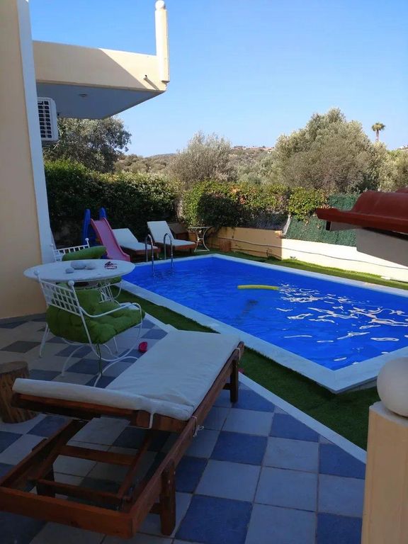 9 room luxury Villa for sale in Koropí, Greece 129402023