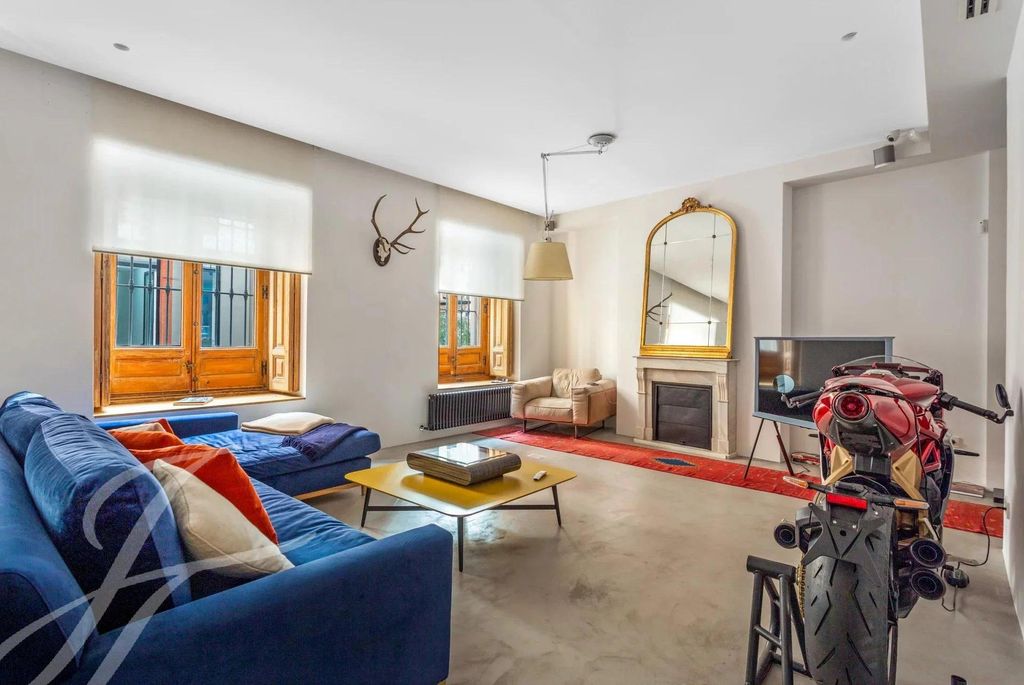 Luxury Duplex for rent in Madrid, Spain 100435745