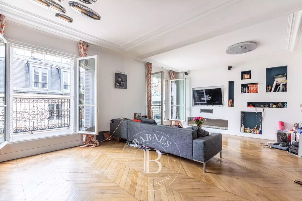 3 bedroom luxury Apartment for sale in ChampsElysées, Madeleine