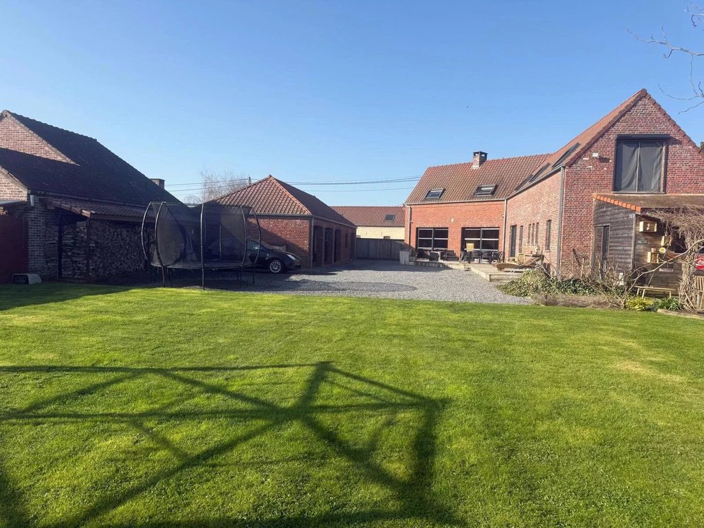 Роскошный дом 1800 м2 в продажа Tournai, Wallonia