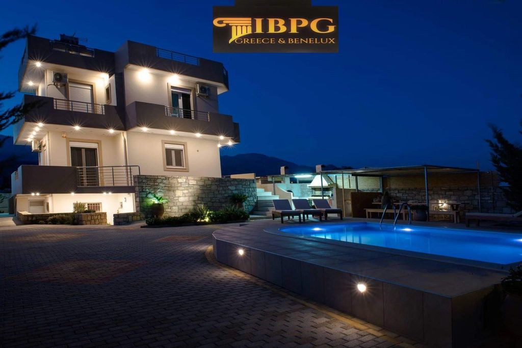 15 room luxury Villa for sale in Heraklion, Crete 115351205