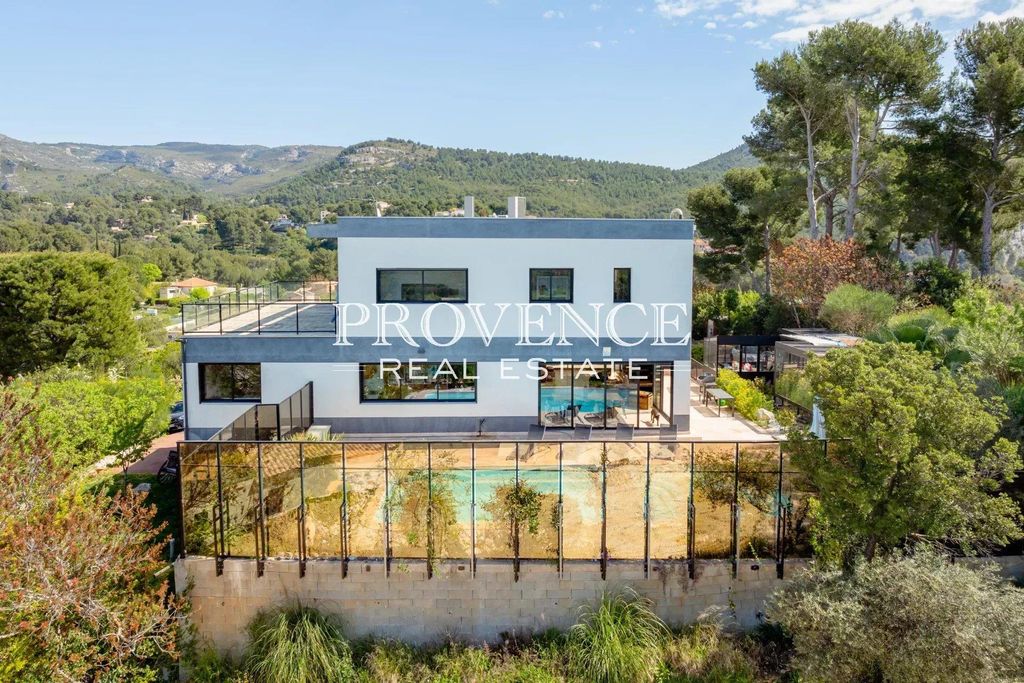 Villa de 7 pièces de luxe en vente Marseille, Provence-Alpes-Côte d'Azur