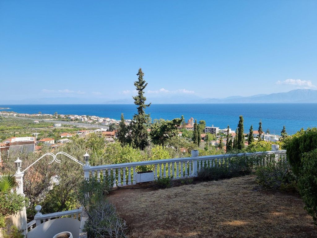 10 room luxury Villa for sale in Kiáto, Peloponnese 124528385