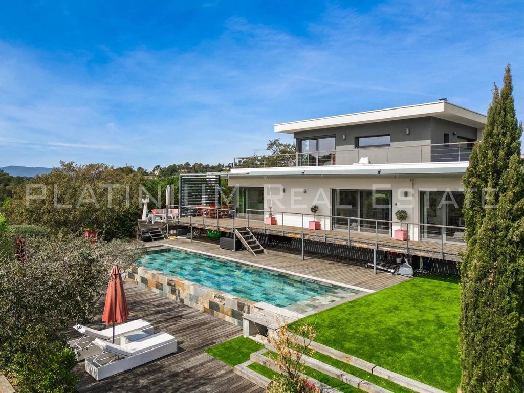 Villa de 7 pièces de luxe en vente Fréjus, France 128723114