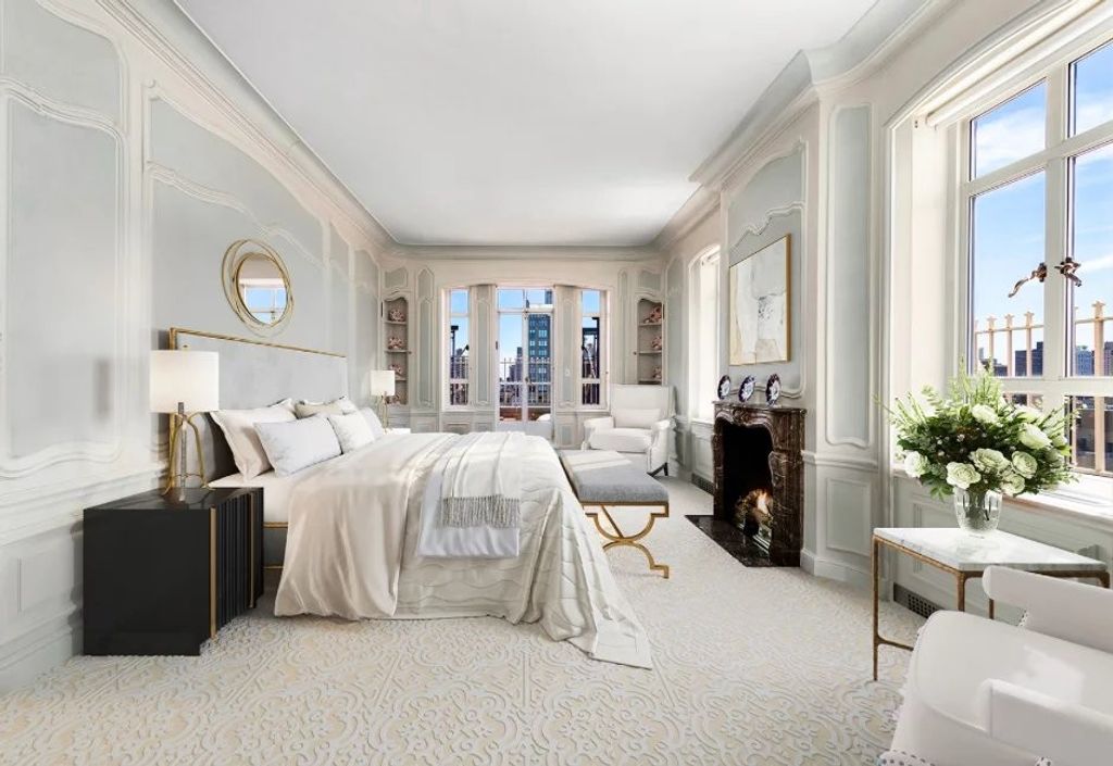 12 room luxury penthouse for sale in 993 Fifth Ave., New York