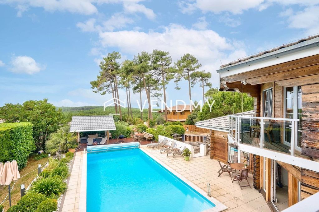 Luxury Villa for sale in 2 Allee Belem, LègeCapFerret, Gironde