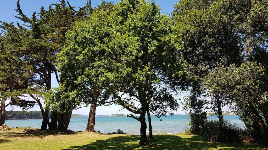 8 room luxury House for sale in Crozon, France 124237545