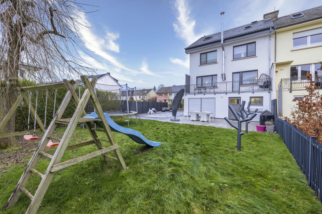 Luxury House for sale in Strassen, Luxembourg 129191812